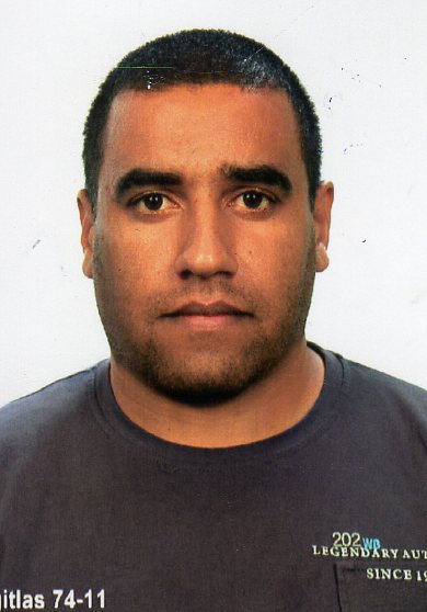 AHMET  ÖZYEŞER