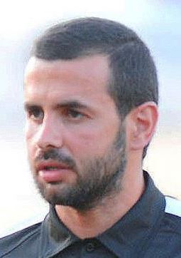 ÖZGÜ BAYRAKTAR