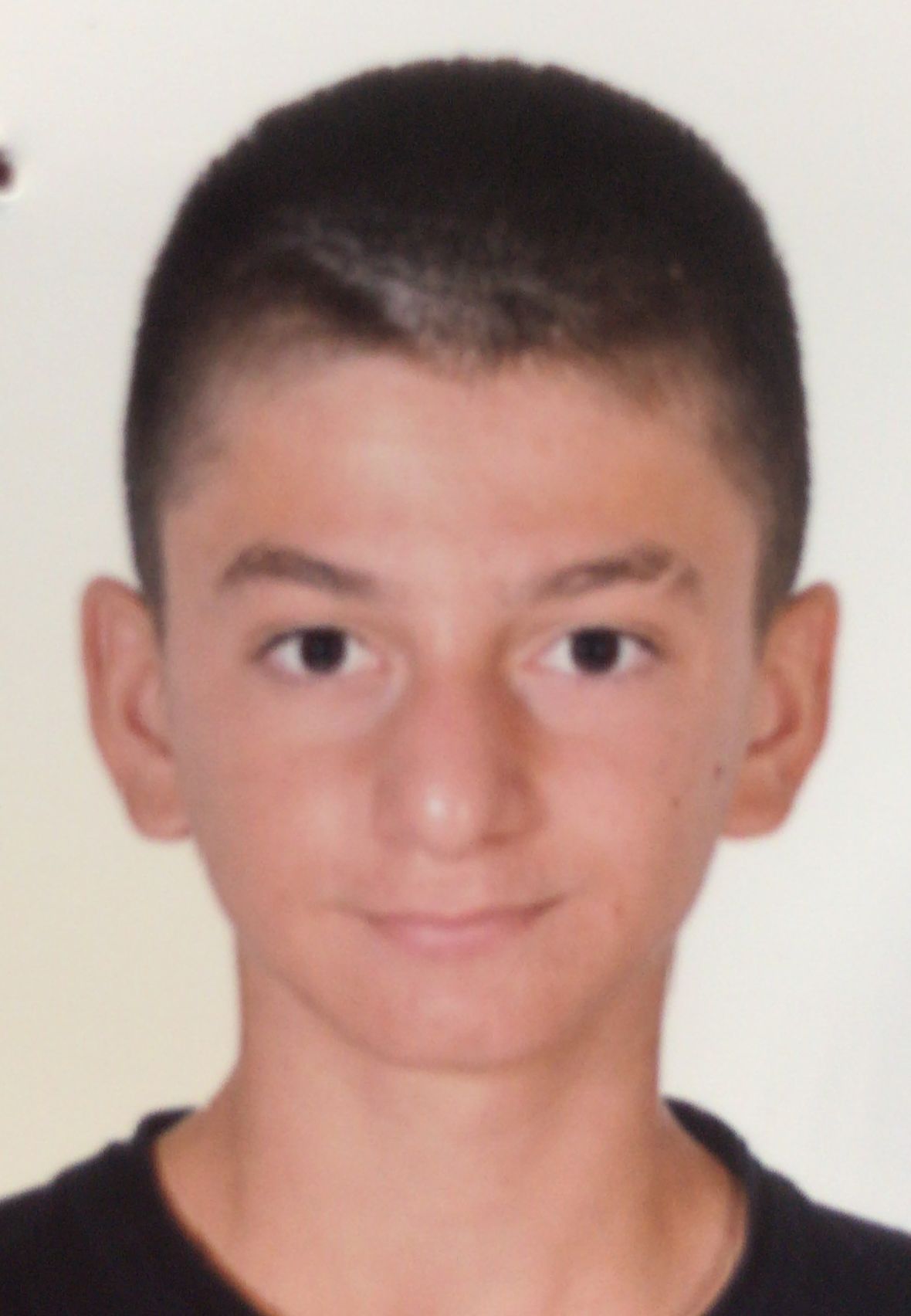 ALİ AKIN ÖZYÜREKLİLER
