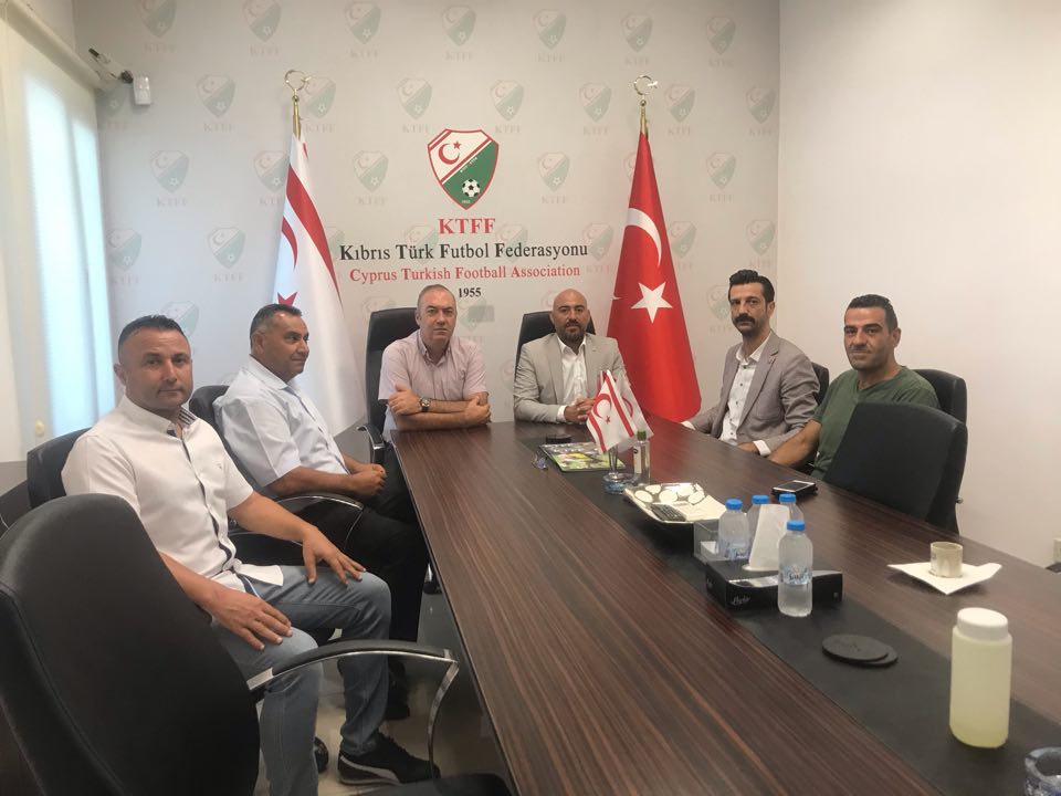 MDP Cumhurbaşkanı Adayı Çiner, KTFF'yi ziyaret etti