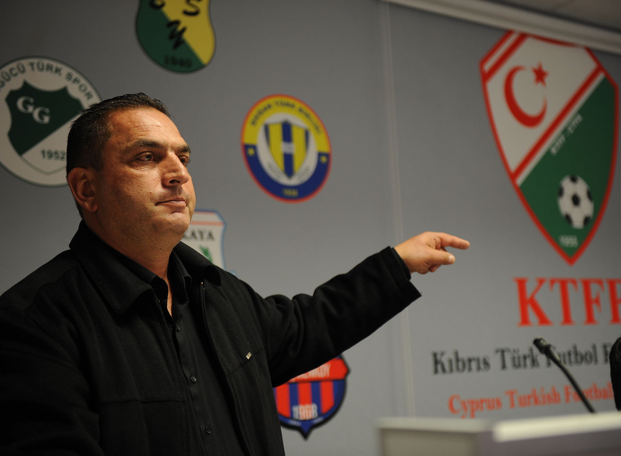 KTFF, Kulüpler Birliği'nde başkan seçilen Aytaç Karavezirler'i kutladı