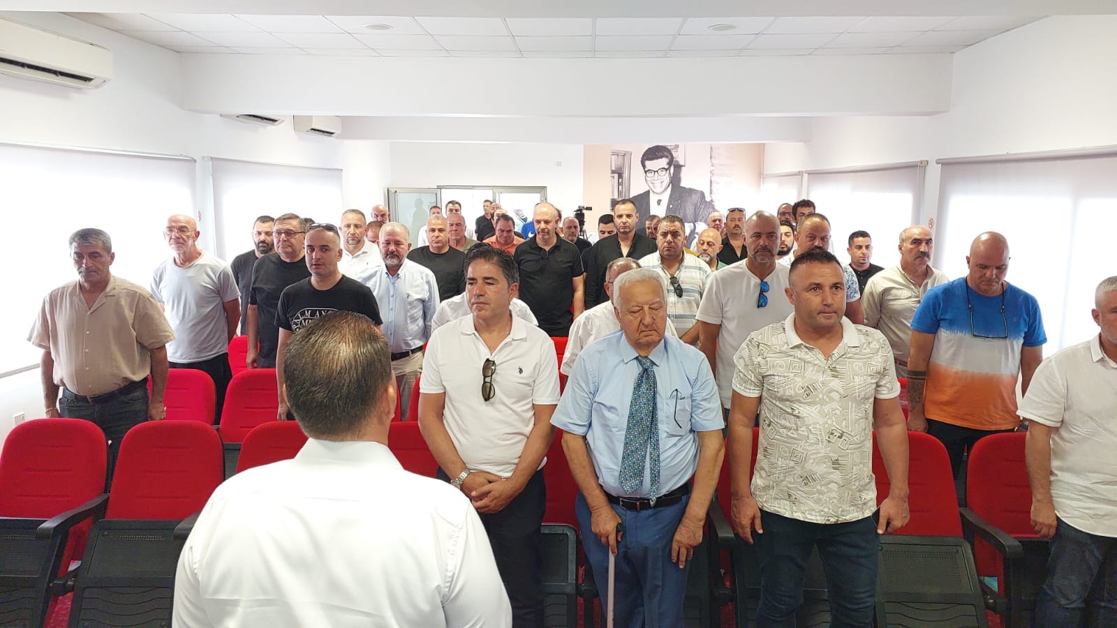 Başkan Sertoğlu, Kulüpler Birliği başkanlığına seçilen Karavezirler'i kutladı