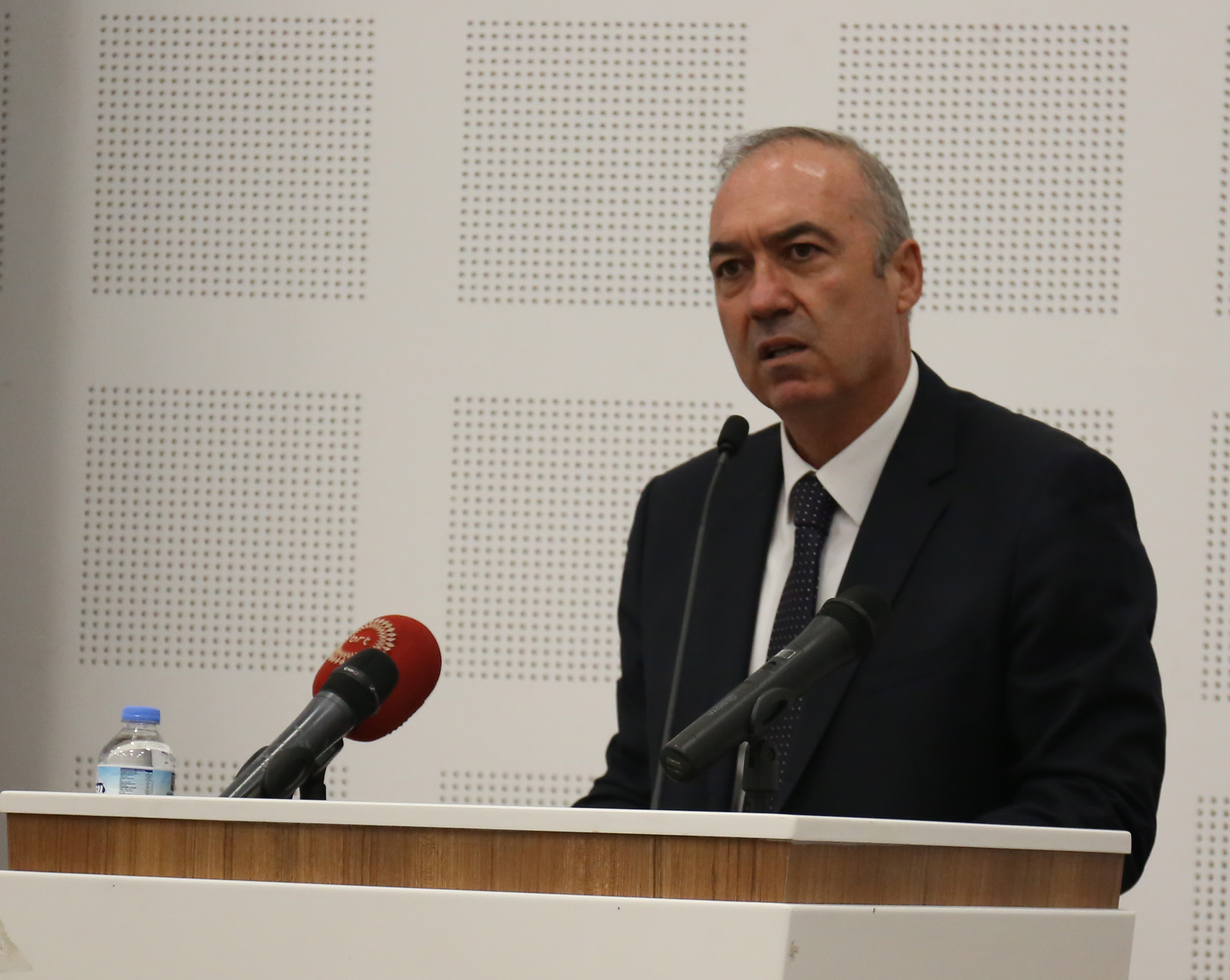 KTFF Başkanı Sertoğlu kulüp başkanı ve hakemleri bir araya getiriyor